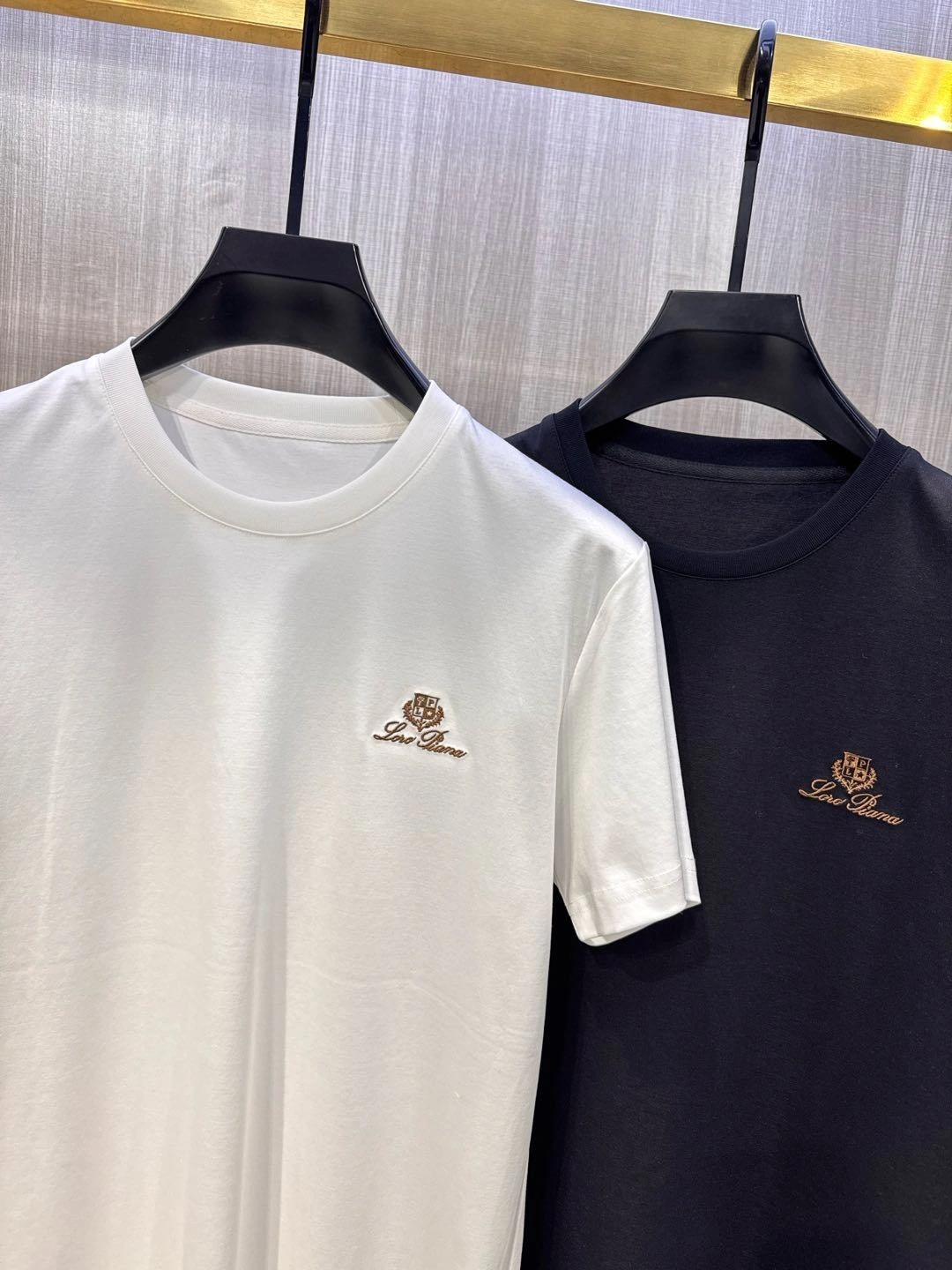 &wg.luxury- 8oro Pi191 embroidery 2Colour item:E-F355B1604-2